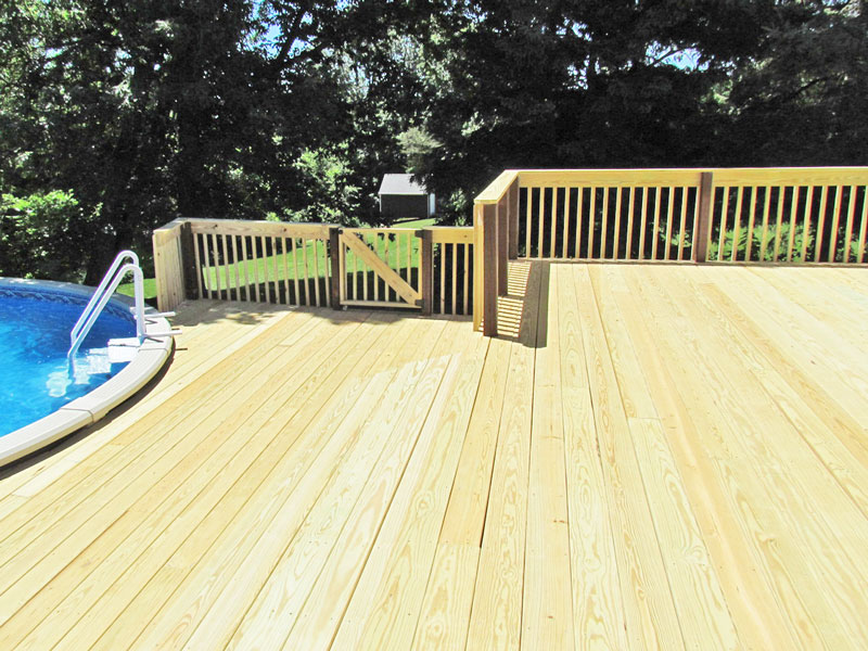 Large Deck Design for Above Ground Pool